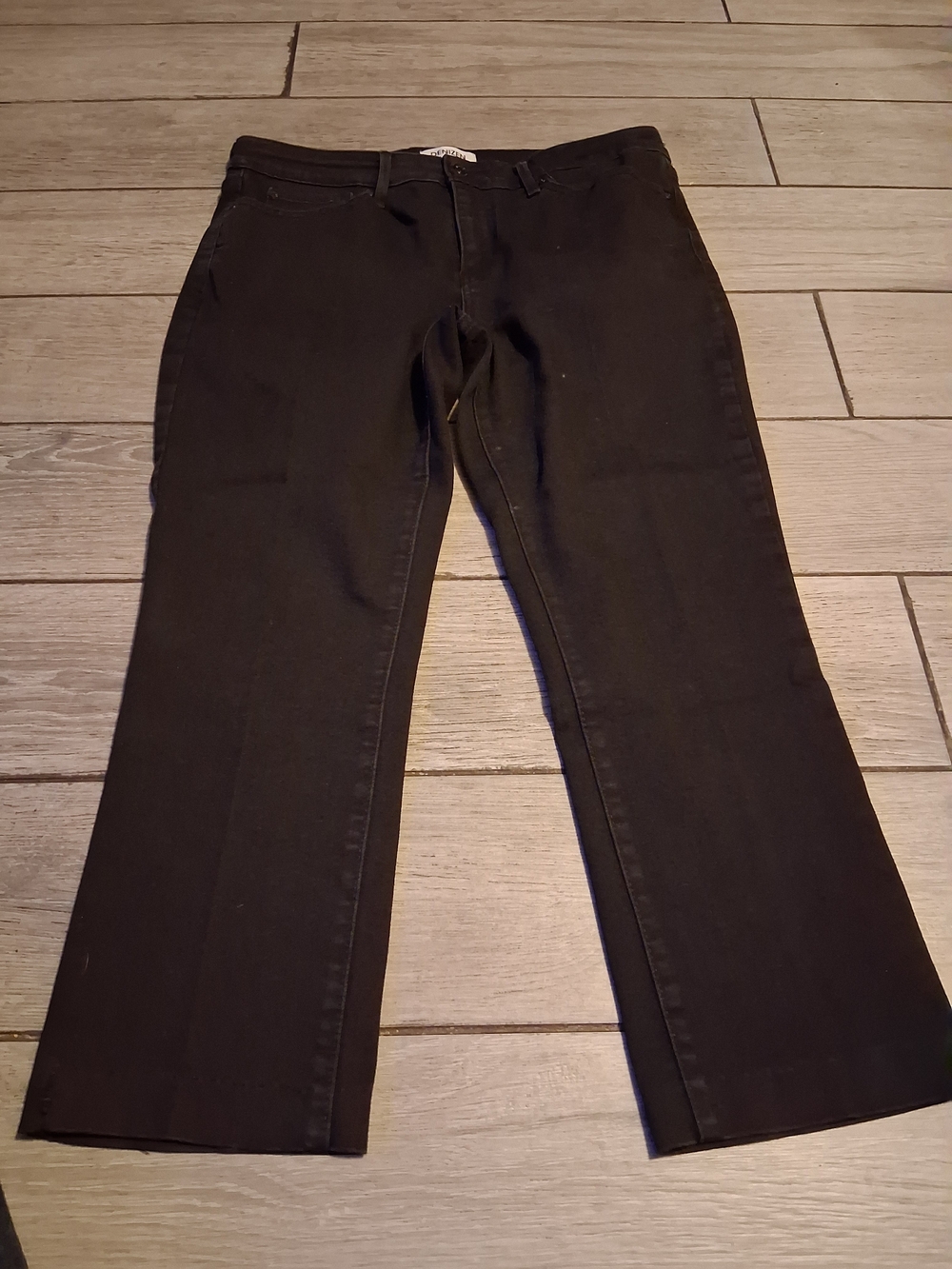 Denizen from Levi's Women's Black Skinny Jeans